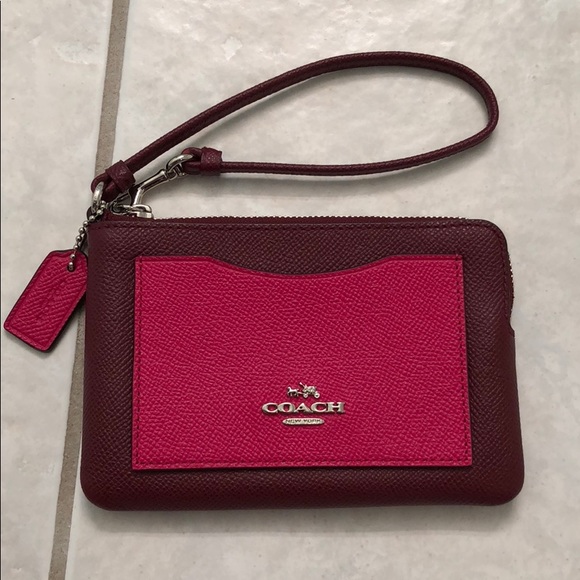Coach Handbags - Pink coach wristlet Coach Handbags - Pink coach wristlet